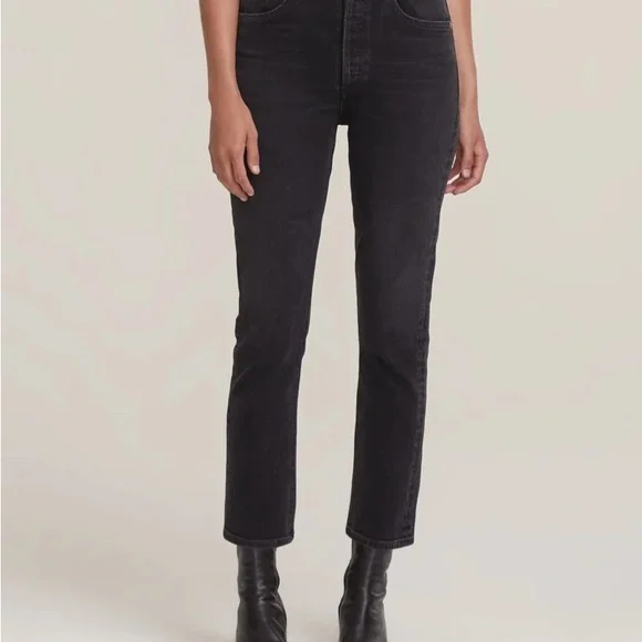 AGOLDE Black Riley High Rise Straight Crop
Distressed Stretch - Picture 2 of 9